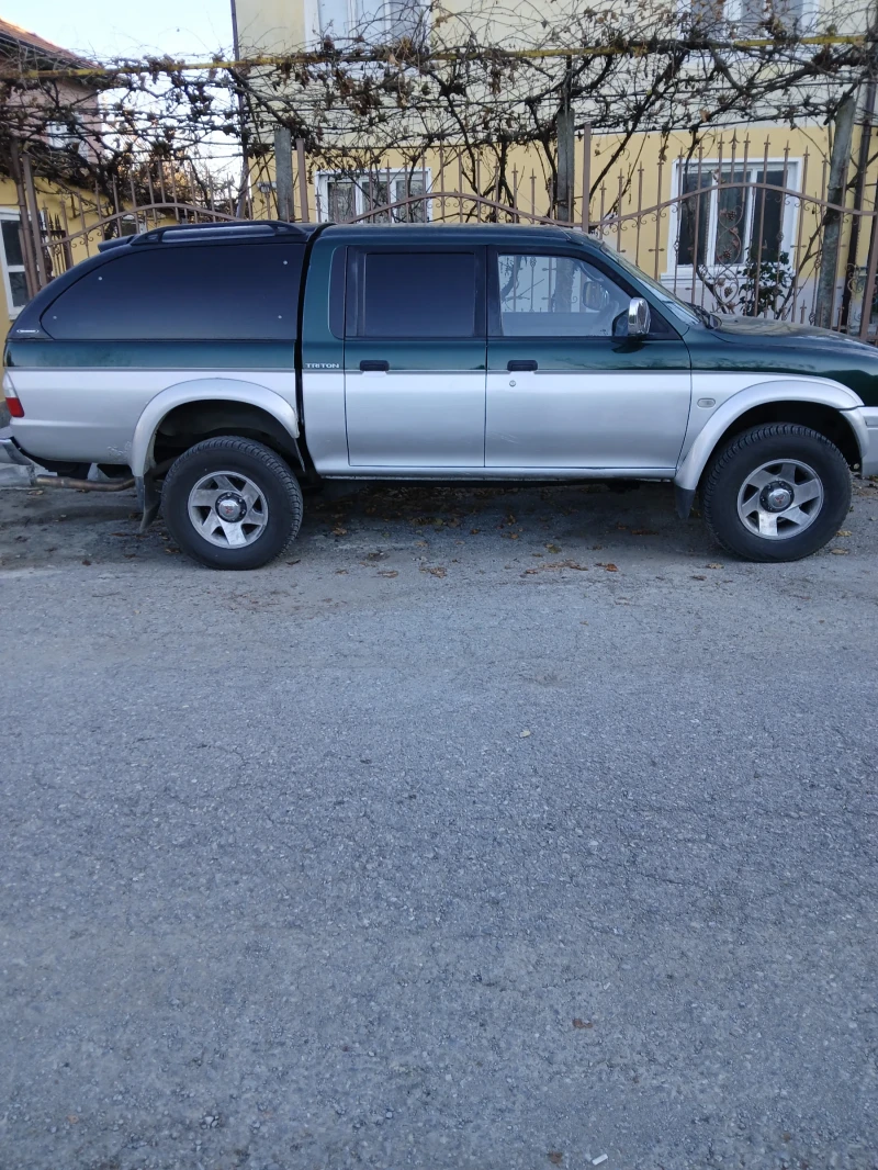 Mitsubishi L200 V6 TRITON, снимка 2 - Автомобили и джипове - 47903689