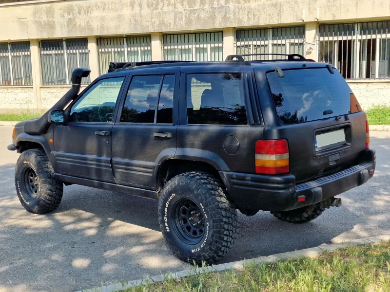 Jeep Grand cherokee 5.2 , снимка 8 - Автомобили и джипове - 52258621