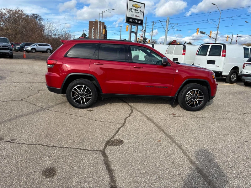Jeep Grand cherokee Trailhawk * * CARFAX * * АВТО КРЕДИТ * * , снимка 5 - Автомобили и джипове - 52472978