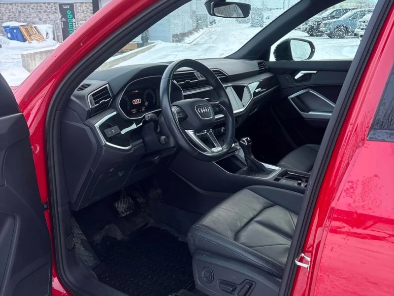 Audi Q3 * Komfort * CARFAX * Quattro AWD * , снимка 5 - Автомобили и джипове - 53264258