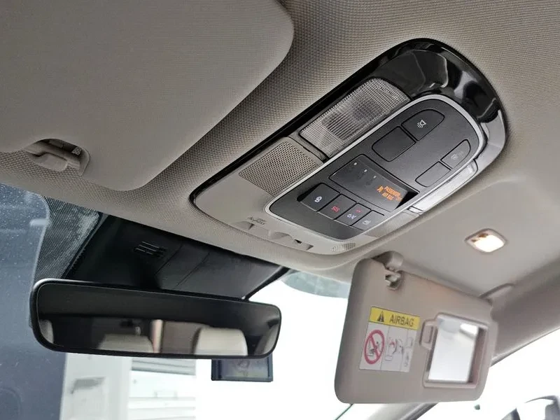 Hyundai Tucson, снимка 17 - Автомобили и джипове - 54833530