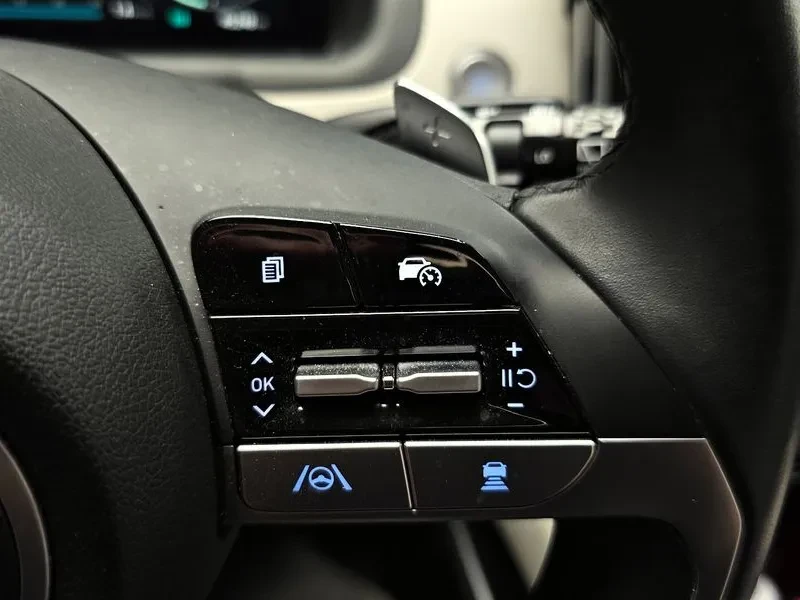 Hyundai Tucson, снимка 16 - Автомобили и джипове - 54833530