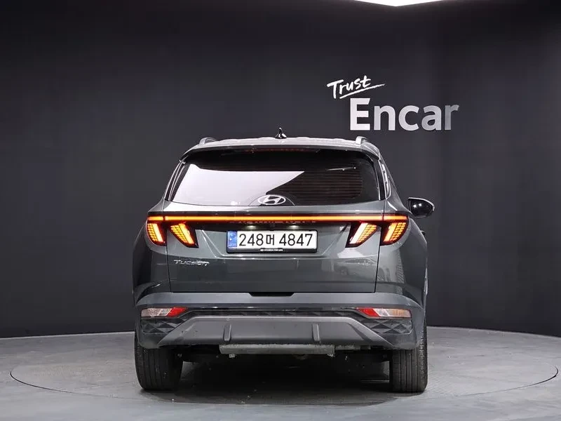 Hyundai Tucson, снимка 4 - Автомобили и джипове - 54833530