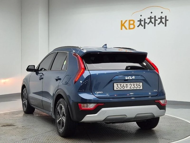 Kia Niro 1.6 Automatic, снимка 2 - Автомобили и джипове - 55867911