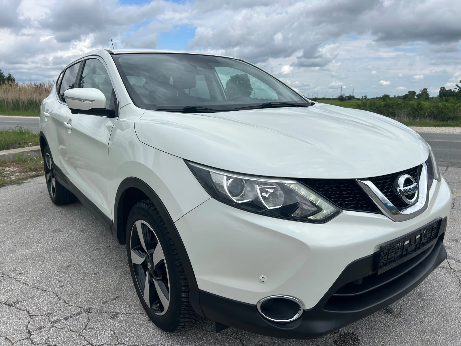 Nissan Qashqai 1.2 TEKNA/AUTOMAT/LED/360 - изображение 5