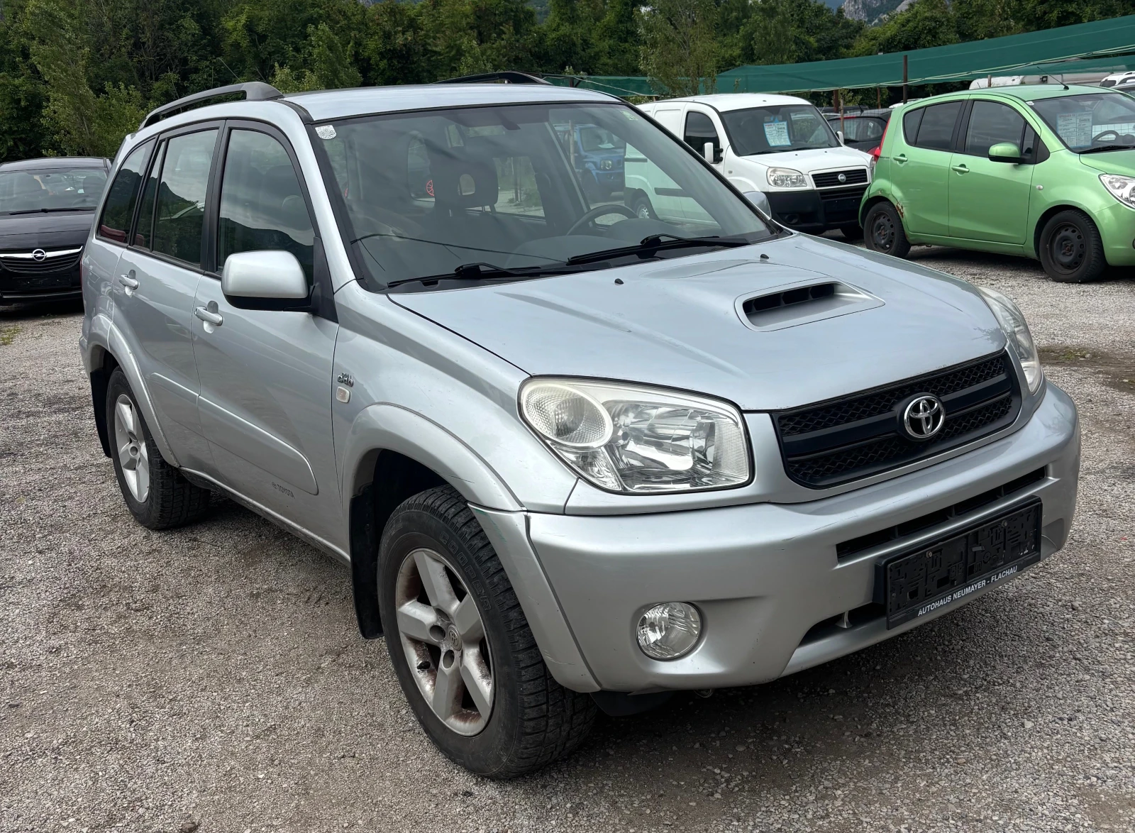 Toyota Rav4 2.0 D-4D - изображение 2