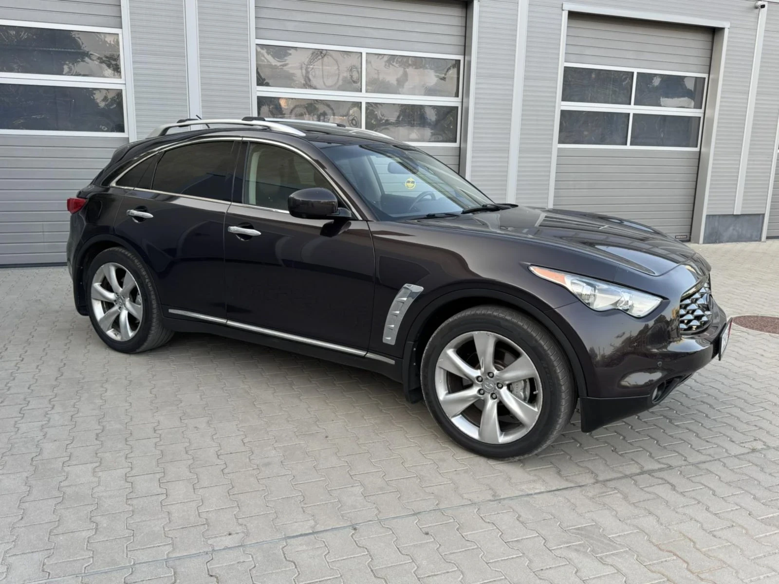 Infiniti Fx 50 5.0i V8 - изображение 4