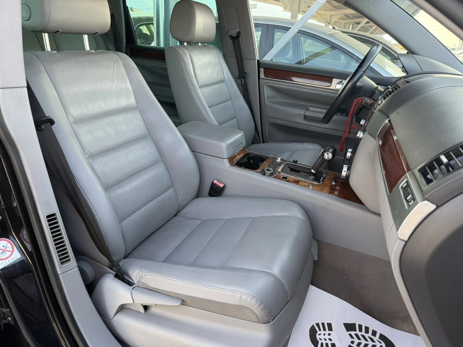 VW Touareg 3.0TDI   | Mobile.bg   14