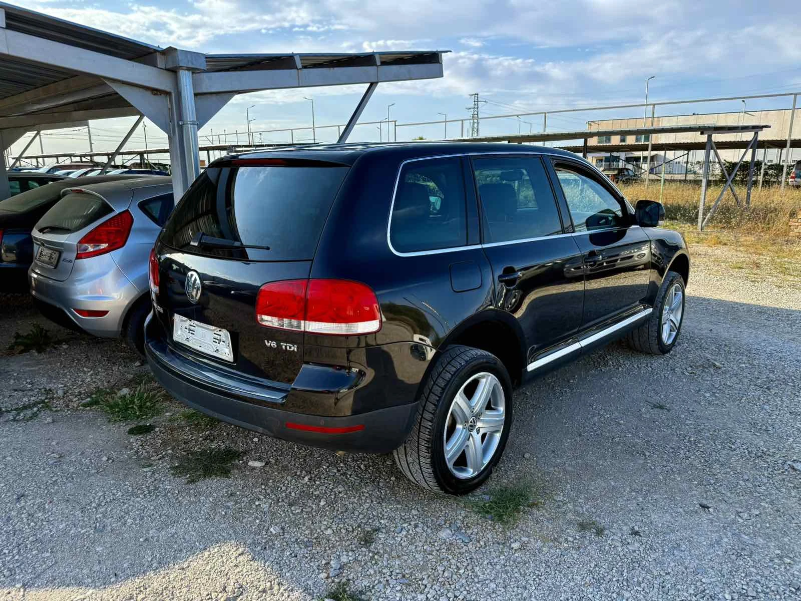 VW Touareg 3.0TDI АВТОМАТ КОЖА - изображение 5