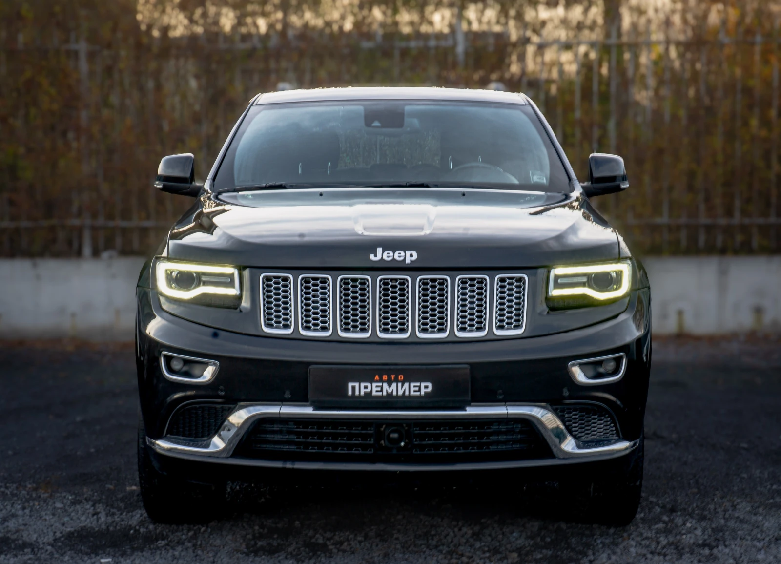 Jeep Grand cherokee SUMMIT-ПЕРФЕКТНА-6М.ГАРАНЦИЯ!  - изображение 2