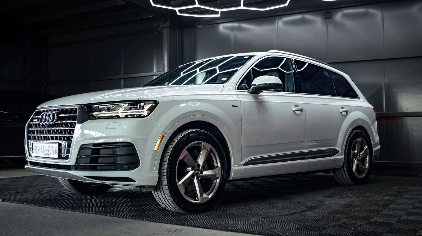 Audi Q7 TECHNIK* Обдухване* 360* Pano* Navi* Ambient - изображение 4