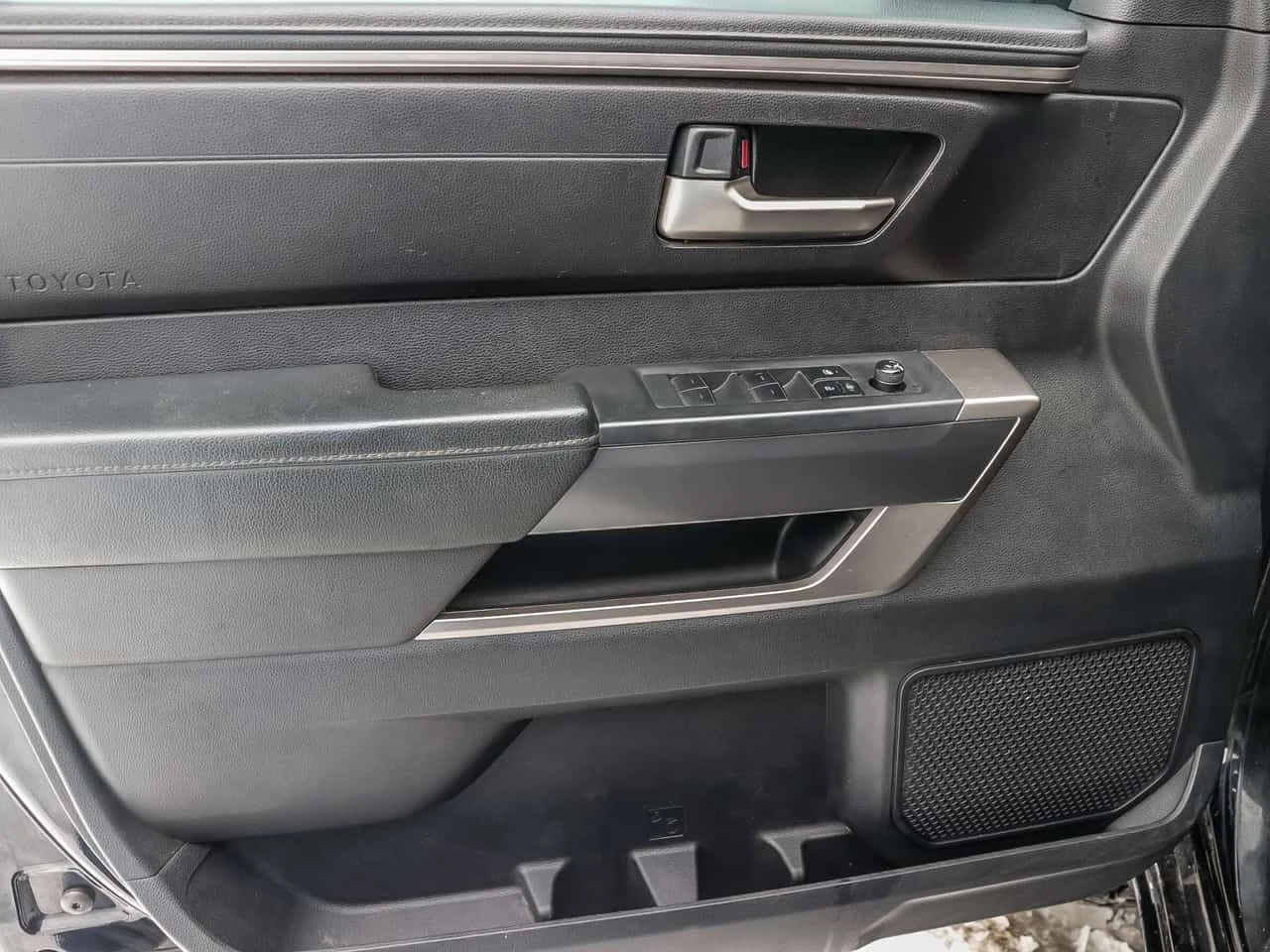 Toyota Tundra SR5  CARFAX, снимка 12 - Автомобили и джипове - 53864492