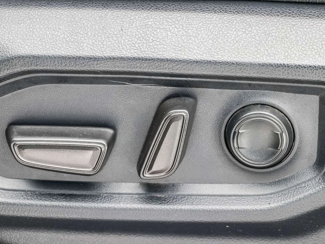 Toyota Tundra SR5  CARFAX, снимка 15 - Автомобили и джипове - 53864492