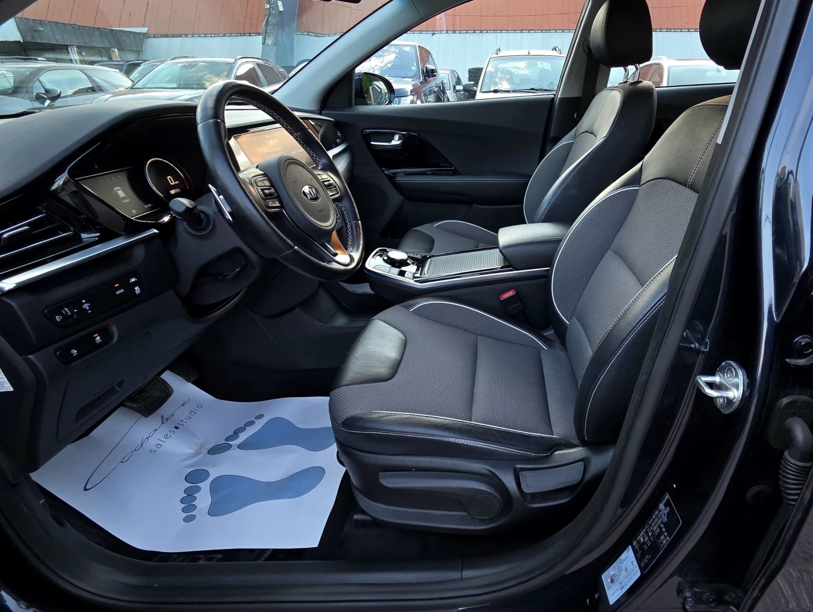 Kia Niro 64KWh/Face Lift/SOH100, снимка 8 - Автомобили и джипове - 54694692