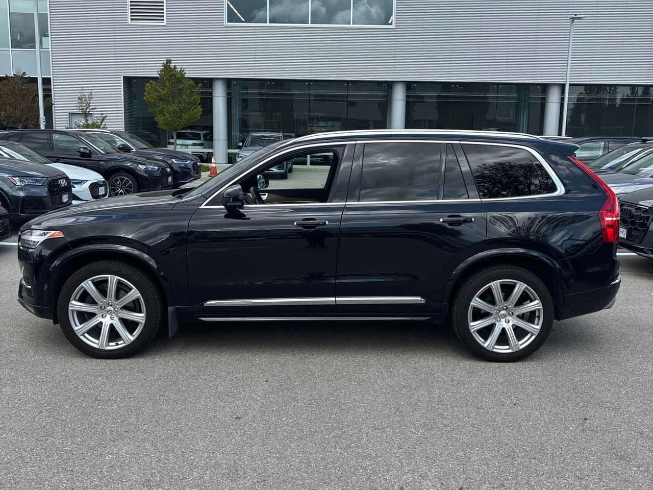 Volvo Xc90 Inscription /360/HUD/Bowers & Wilkins/АВТОКРЕДИТ, снимка 2 - Автомобили и джипове - 54735299