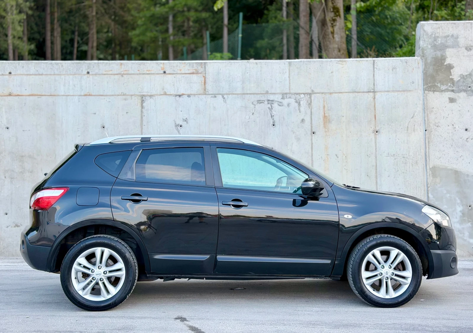 Nissan Qashqai 2.0DCi~150hp~4x4~NAVI~ПАНОРАМА , снимка 4 - Автомобили и джипове - 55798305