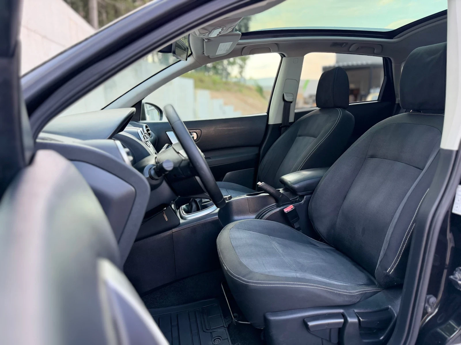 Nissan Qashqai 2.0DCi~150hp~4x4~NAVI~ПАНОРАМА , снимка 10 - Автомобили и джипове - 55798305