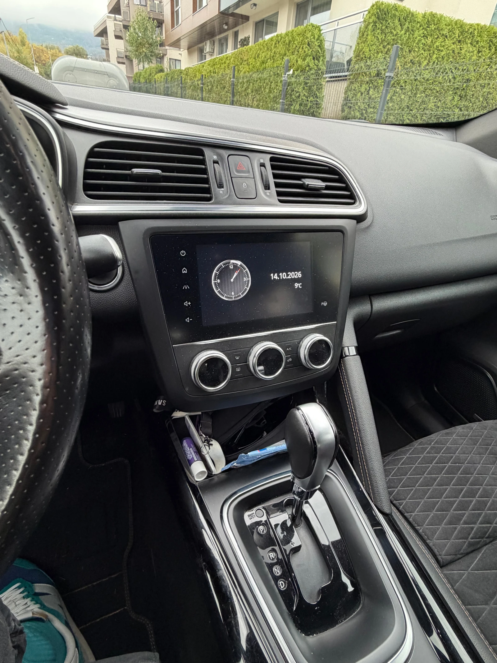 Renault Kadjar Black Edition, снимка 8 - Автомобили и джипове - 56497217