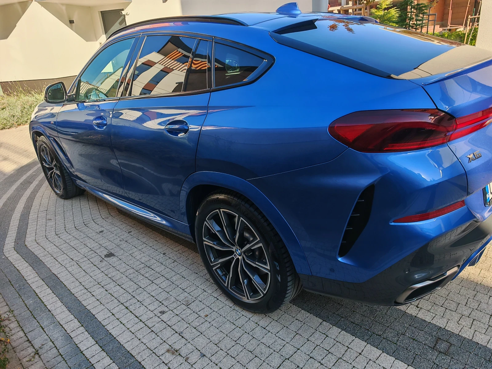 BMW X6 M50i, снимка 4 - Автомобили и джипове - 56601695