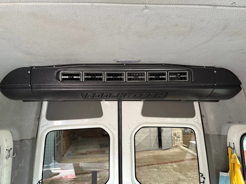 Mercedes-Benz Sprinter 315 315 CDI 2X КЛИМАТИК/Печка 8+ 1, снимка 11 - Бусове и автобуси - 48086623