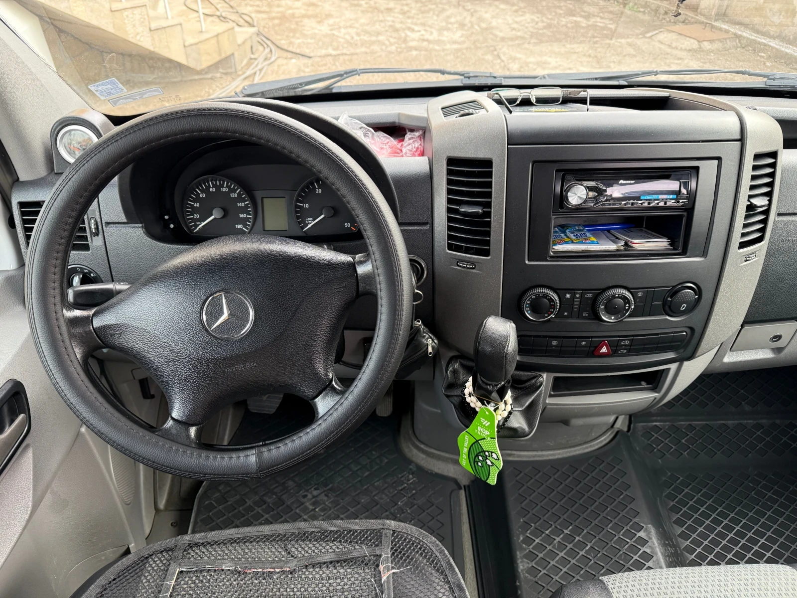 Mercedes-Benz Sprinter 315 315 CDI 2X КЛИМАТИК/Печка 8+ 1 - изображение 9