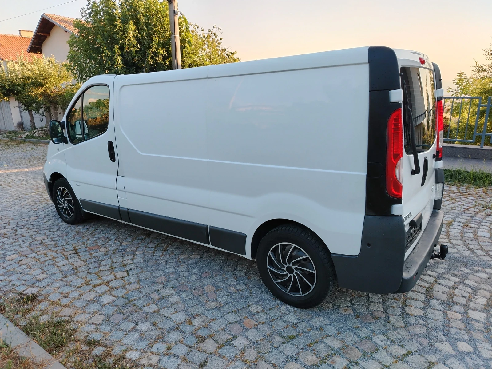 Opel Vivaro 2.00, снимка 5 - Бусове и автобуси - 55354249