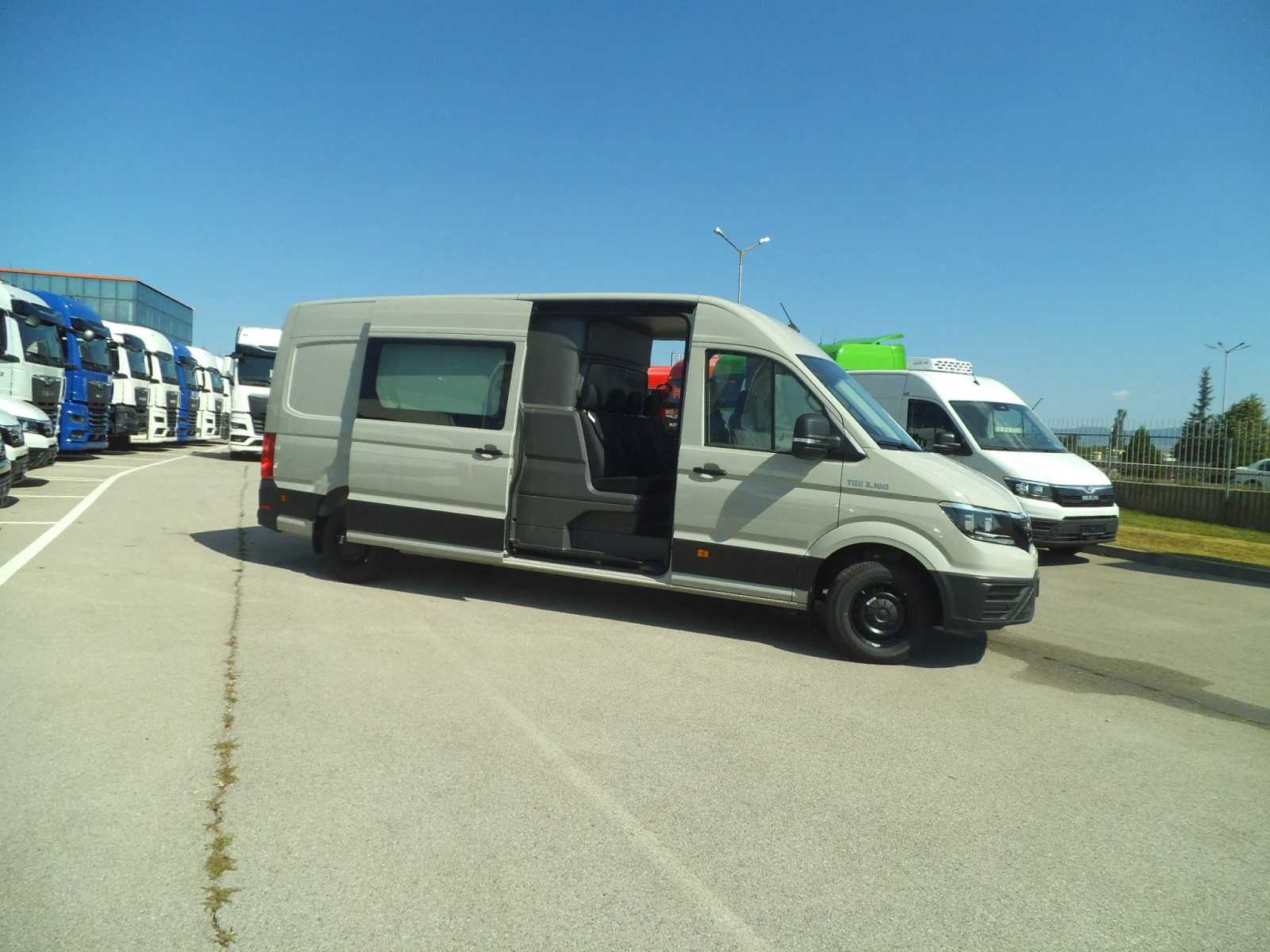 Man TGE 3.180 - бус - 6+ 1 местн, снимка 11 - Бусове и автобуси - 55429742
