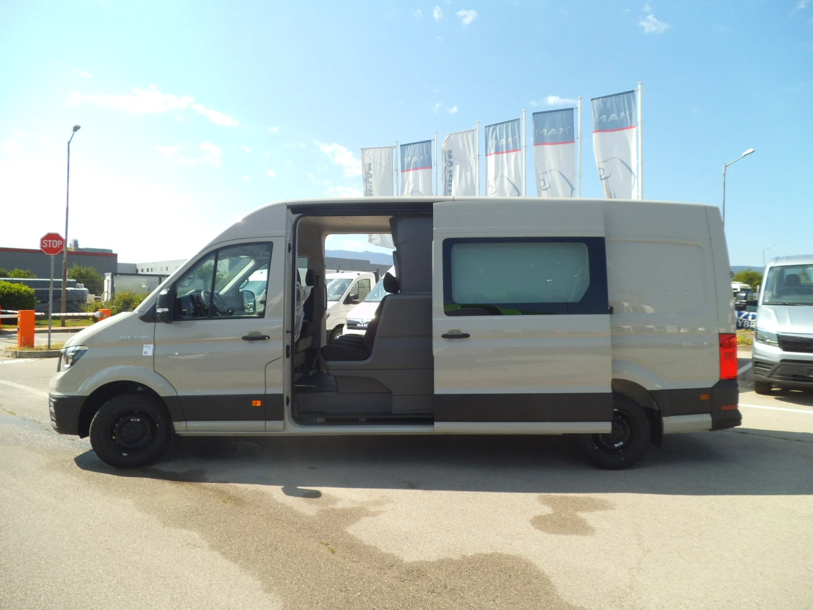 Man TGE 3.180 - бус - 6+ 1 местн