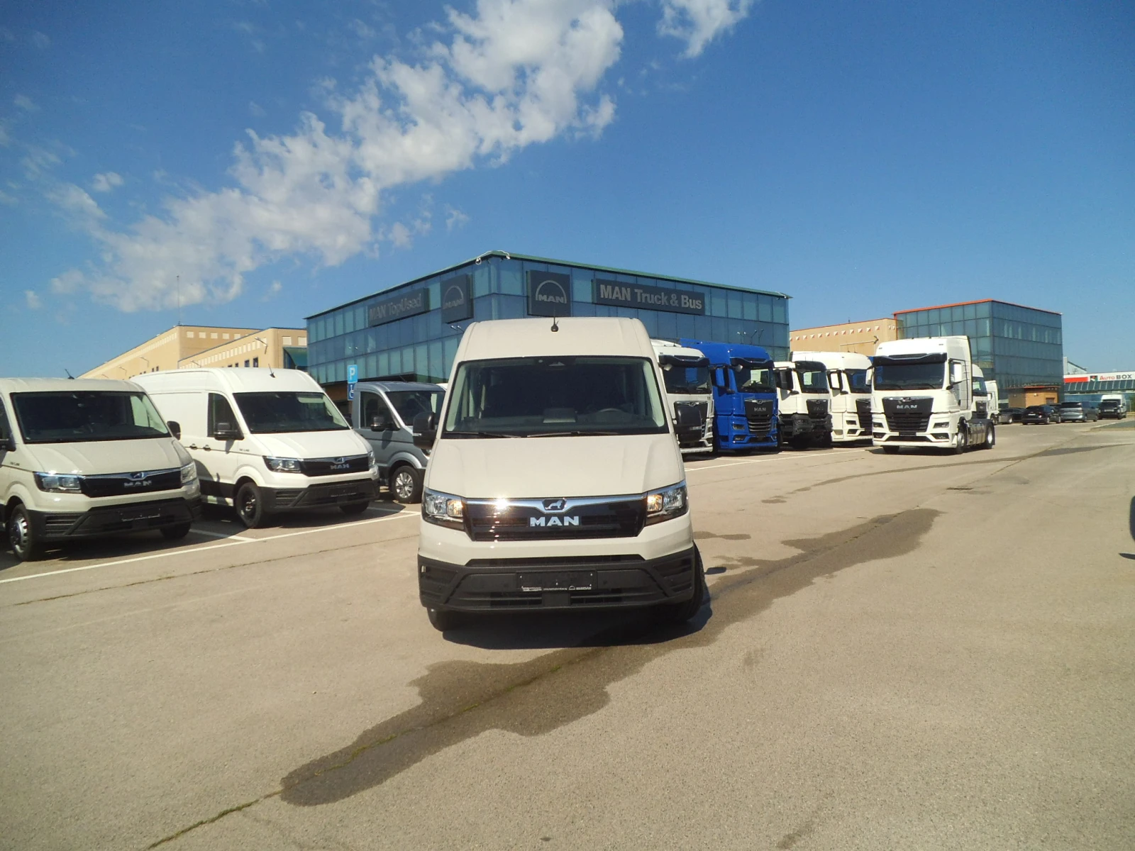 Man TGE 3.180 - бус - 6+ 1 местн, снимка 3 - Бусове и автобуси - 55429742