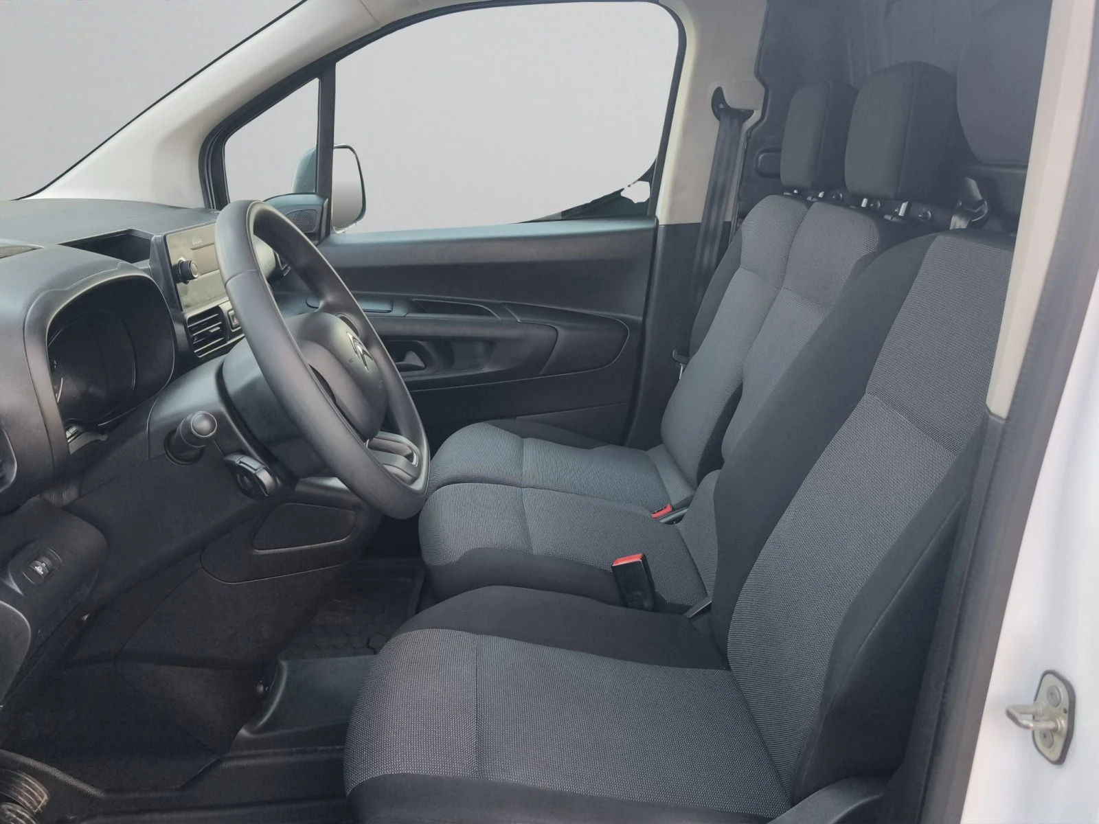 Citroen Berlingo XL 950 Club 1.5 BlueHDI 102 BVM5 E6//2101268 | Mobile.bg � ����������� 11