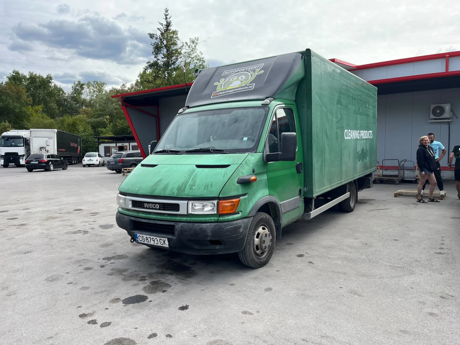 Iveco Daily, снимка 5 - Бусове и автобуси - 56083601