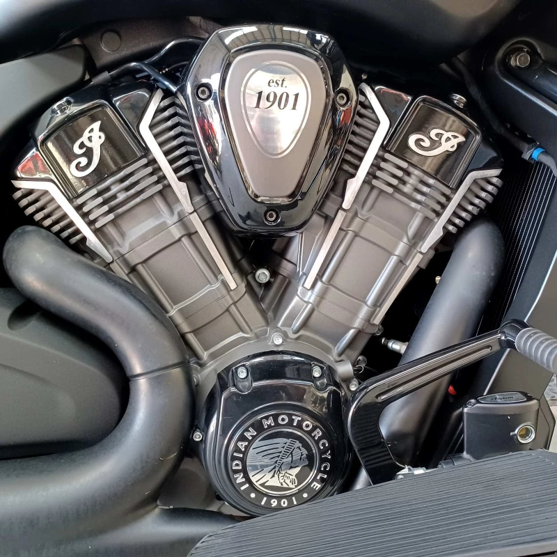 Indian Challenger Dark Horse Black Smoke, снимка 10 - Мотоциклети и мототехника - 52063954