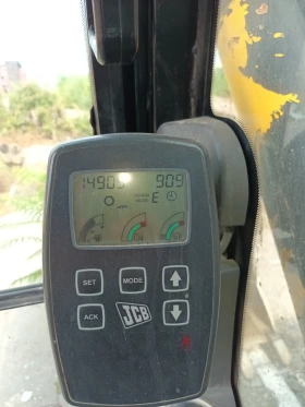 Багер JCB JS210LC, снимка 3