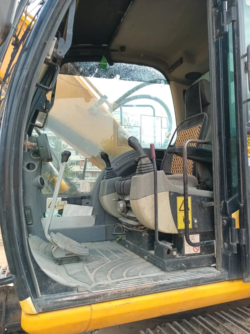 Багер JCB JS210LC, снимка 4 - Индустриална техника - 46962922