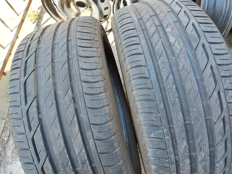 Гуми Летни 225/50R17, снимка 2 - Гуми и джанти - 36801459