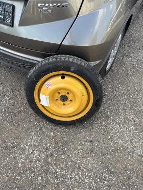 Honda Civic 1.8 140 бензин, снимка 3