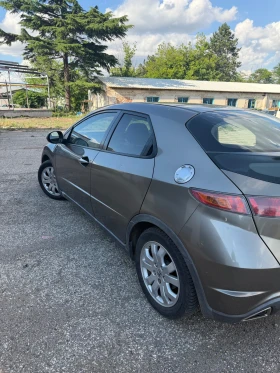 Honda Civic 1.8 140 бензин, снимка 11