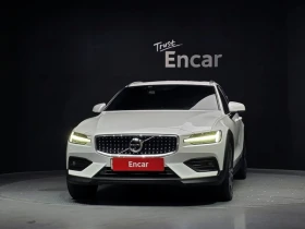Volvo V60 Cross Country 2.0 Automatic, снимка 1