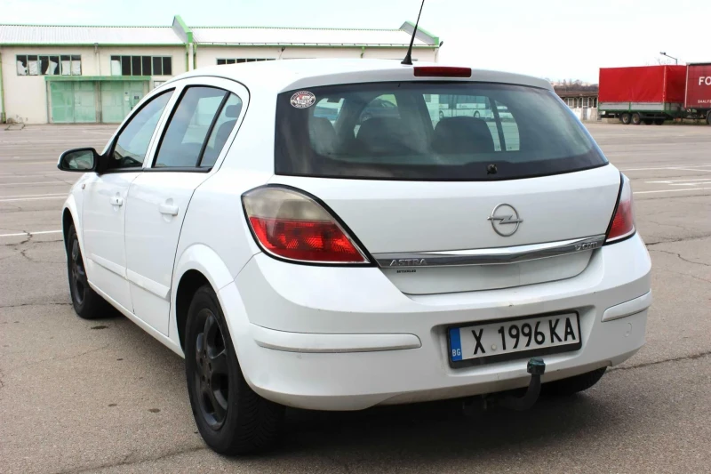 Opel Astra 1.7cdtii, снимка 3 - Автомобили и джипове - 48479763