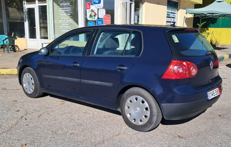 VW Golf 1.9 tdi, снимка 5 - Автомобили и джипове - 47671216