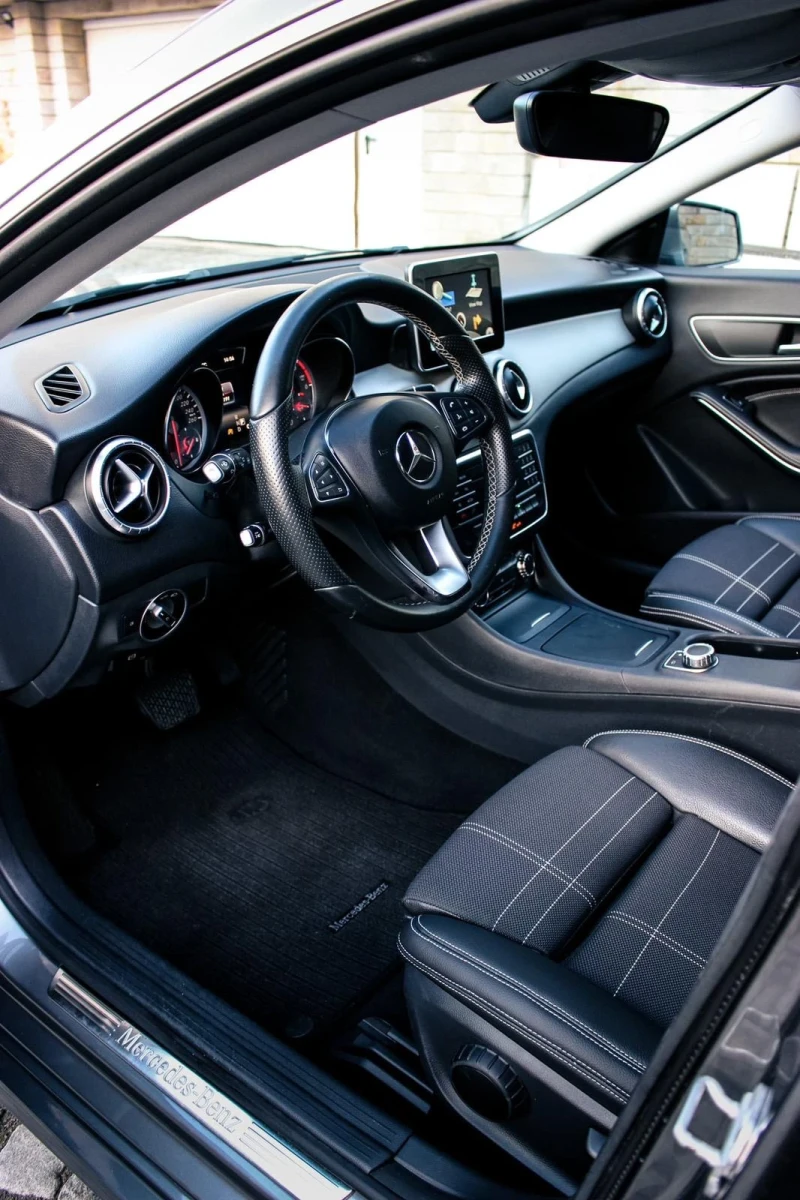 Mercedes-Benz CLA 180 Shooting Brake (C-X117), снимка 9 - Автомобили и джипове - 52507294