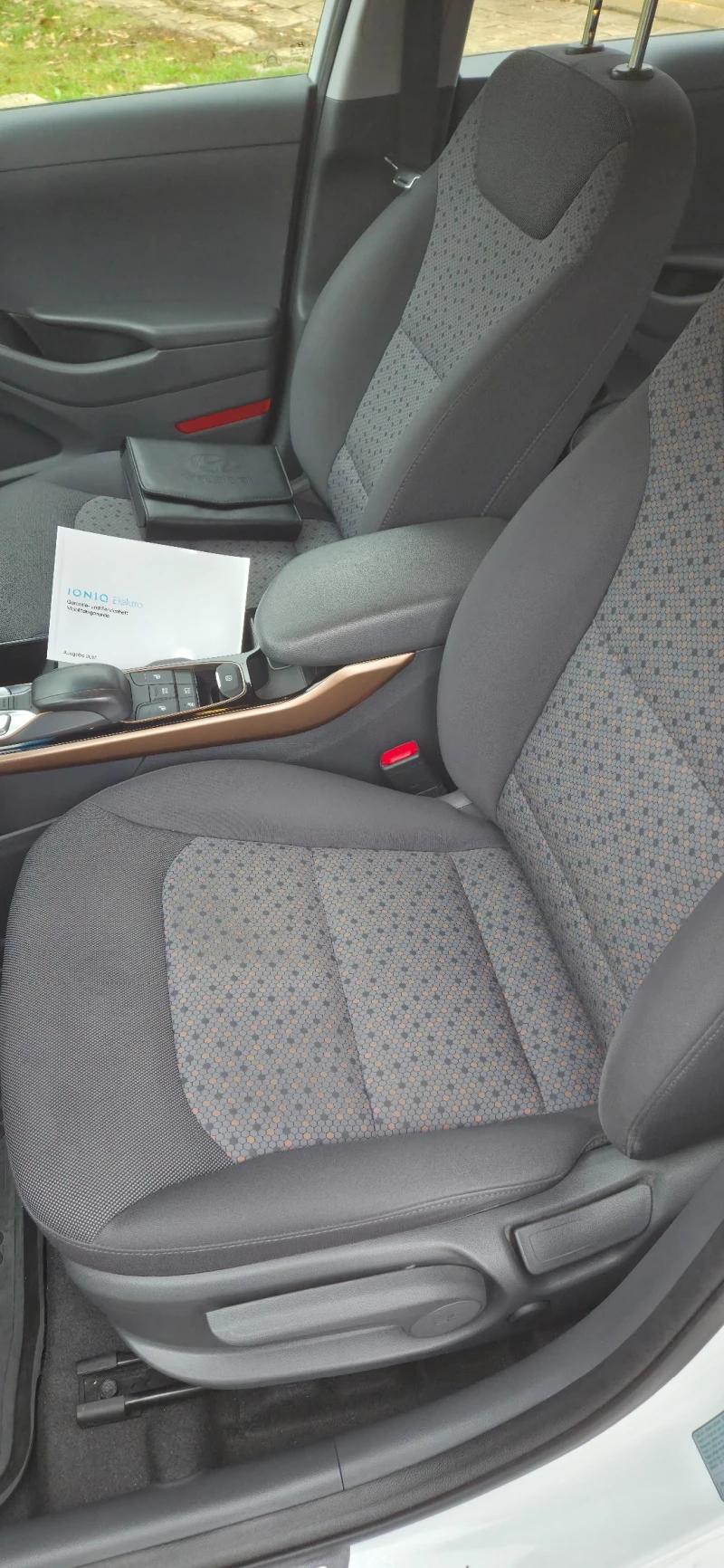 Hyundai Ioniq, снимка 7 - Автомобили и джипове - 52640638