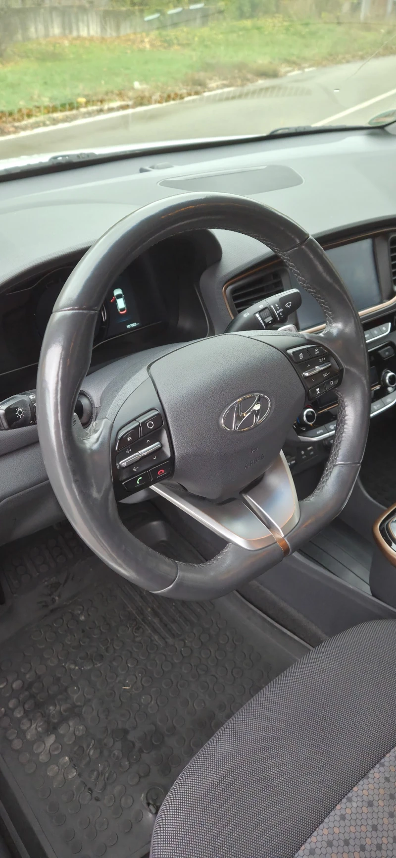 Hyundai Ioniq, снимка 5 - Автомобили и джипове - 52640638