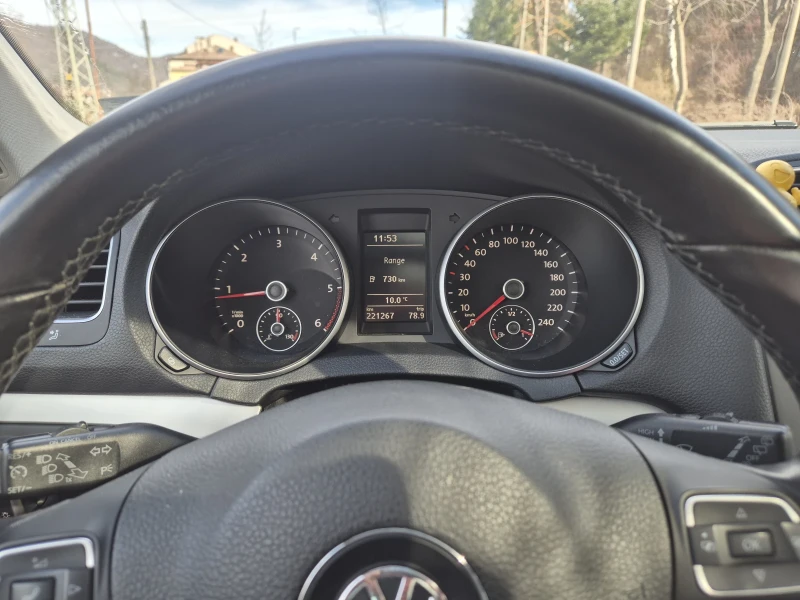 VW Golf 1.6TDI 105K.S HIGHLINE PANORAMA 4MOTION, снимка 8 - Автомобили и джипове - 53474748