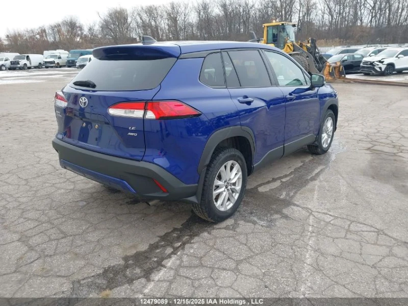 Toyota Corolla Cross 15k km* AWD* LE* Камера* Подгрев* м.Точки, снимка 8 - Автомобили и джипове - 53525670