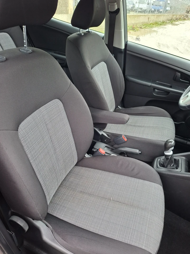 Kia Venga 1.4 90 к.с от Германия, снимка 12 - Автомобили и джипове - 53575051