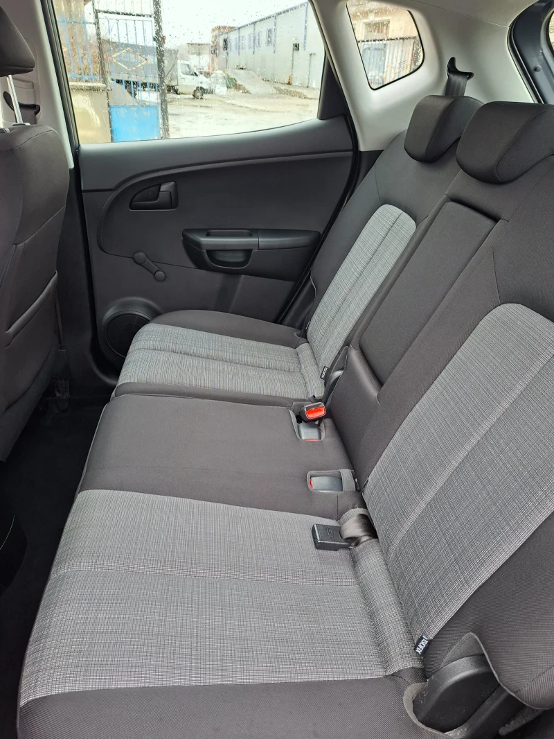 Kia Venga 1.4 90 к.с от Германия, снимка 10 - Автомобили и джипове - 53575051