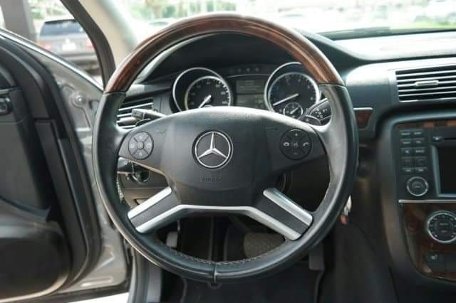 Mercedes-Benz R 350 AMG 4 Matic, снимка 7 - Автомобили и джипове - 46258815