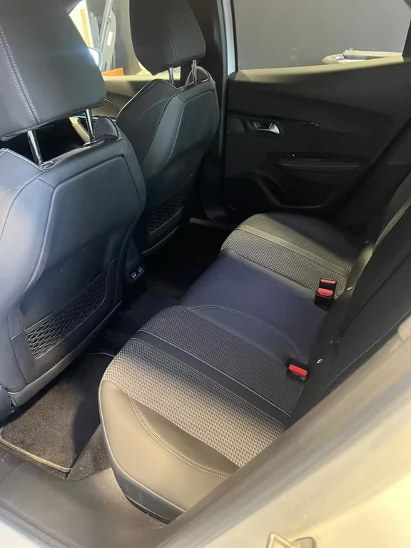 Peugeot 2008 GT-Line 1.5d aut. 131ps DK, снимка 9 - Автомобили и джипове - 54600679