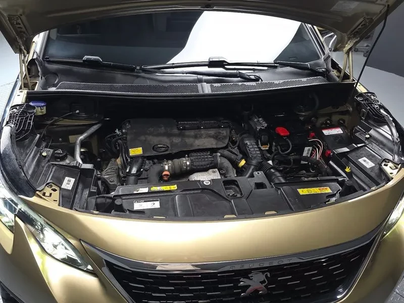 Peugeot 5008 1.6 Bluehdi Allure, снимка 6 - Автомобили и джипове - 55830728